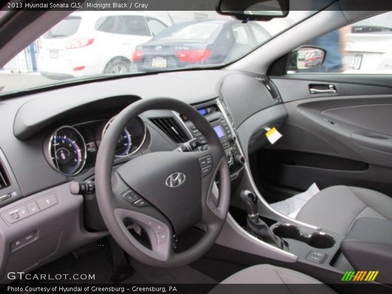 Midnight Black / Gray 2013 Hyundai Sonata GLS