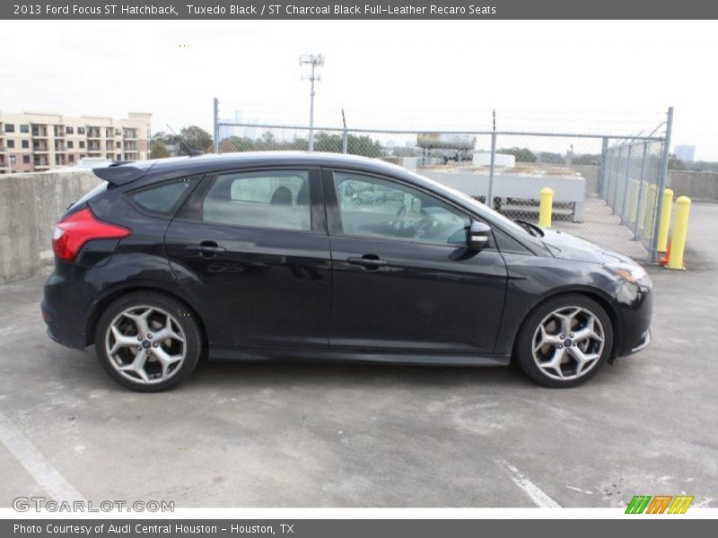 Tuxedo Black / ST Charcoal Black Full-Leather Recaro Seats 2013 Ford Focus ST Hatchback