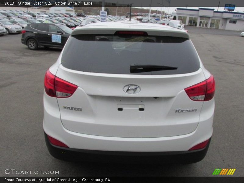 Cotton White / Taupe 2013 Hyundai Tucson GLS