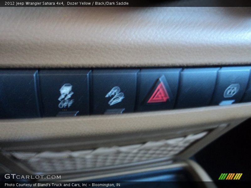 Dozer Yellow / Black/Dark Saddle 2012 Jeep Wrangler Sahara 4x4