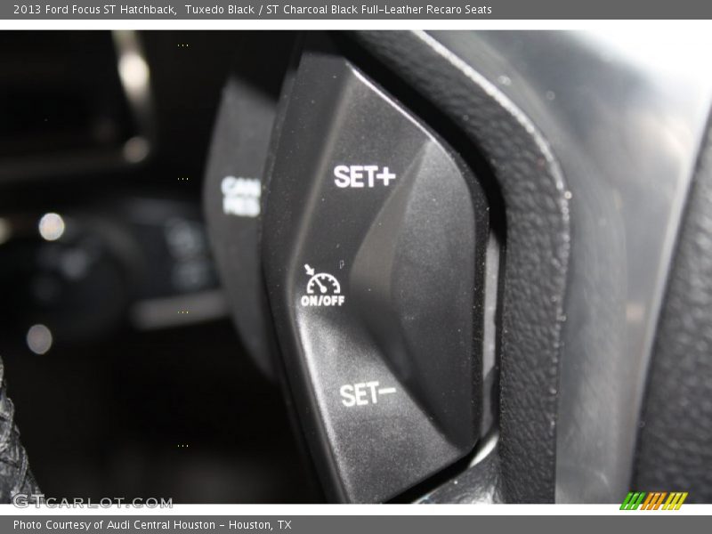 Tuxedo Black / ST Charcoal Black Full-Leather Recaro Seats 2013 Ford Focus ST Hatchback