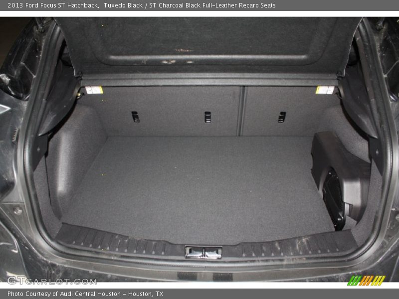 Tuxedo Black / ST Charcoal Black Full-Leather Recaro Seats 2013 Ford Focus ST Hatchback