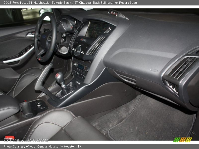 Tuxedo Black / ST Charcoal Black Full-Leather Recaro Seats 2013 Ford Focus ST Hatchback