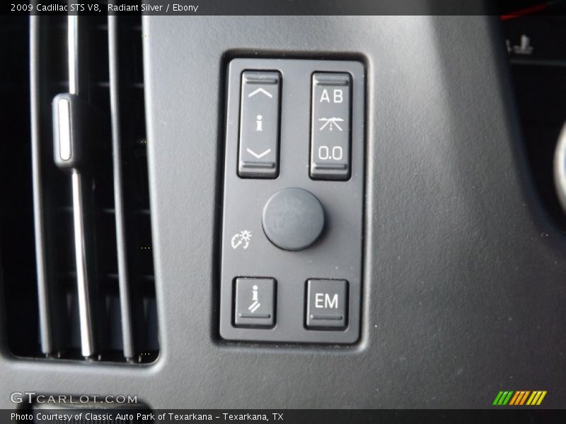 Radiant Silver / Ebony 2009 Cadillac STS V8