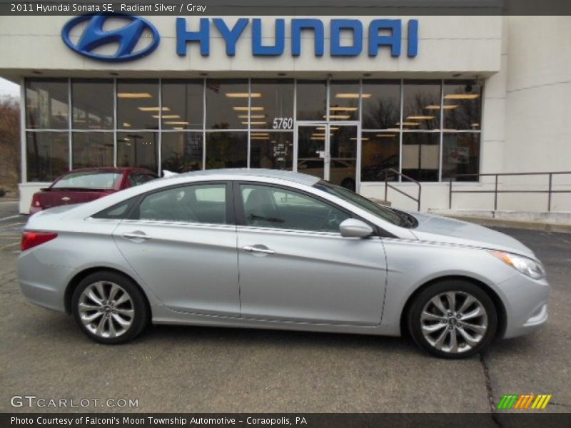 Radiant Silver / Gray 2011 Hyundai Sonata SE