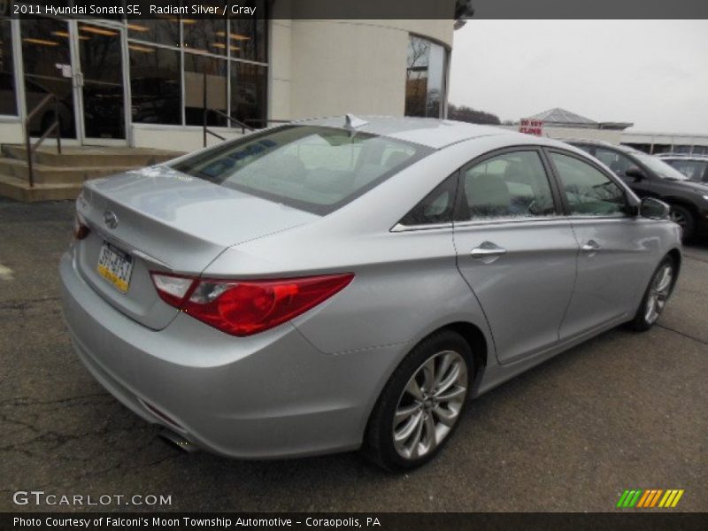 Radiant Silver / Gray 2011 Hyundai Sonata SE