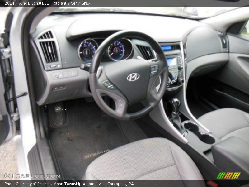 Radiant Silver / Gray 2011 Hyundai Sonata SE