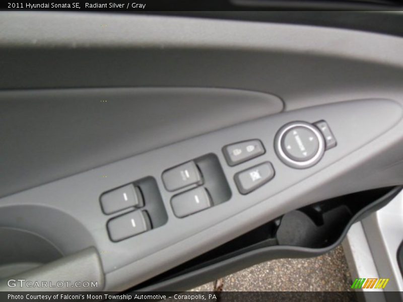 Radiant Silver / Gray 2011 Hyundai Sonata SE