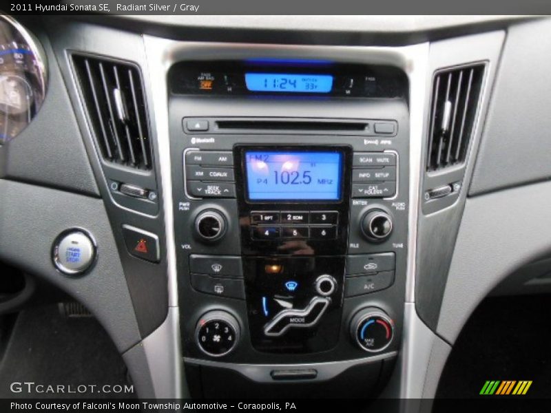 Radiant Silver / Gray 2011 Hyundai Sonata SE