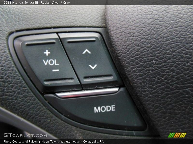 Radiant Silver / Gray 2011 Hyundai Sonata SE