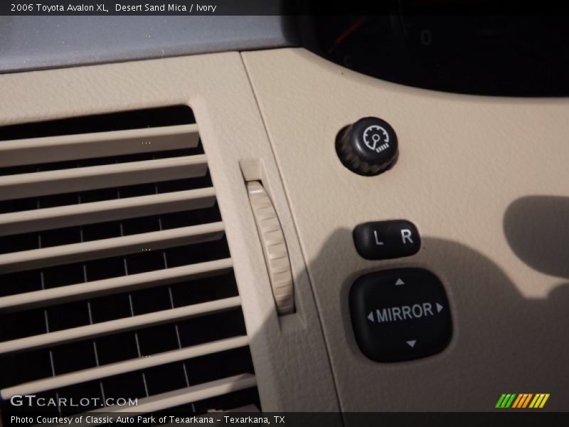 Desert Sand Mica / Ivory 2006 Toyota Avalon XL