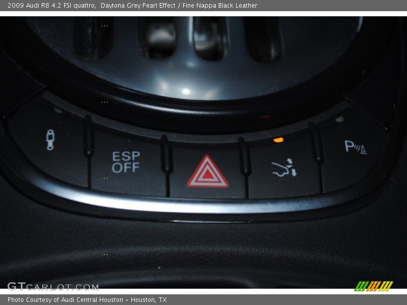 Daytona Grey Pearl Effect / Fine Nappa Black Leather 2009 Audi R8 4.2 FSI quattro