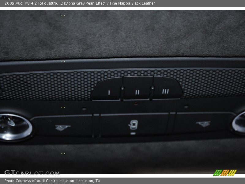 Daytona Grey Pearl Effect / Fine Nappa Black Leather 2009 Audi R8 4.2 FSI quattro