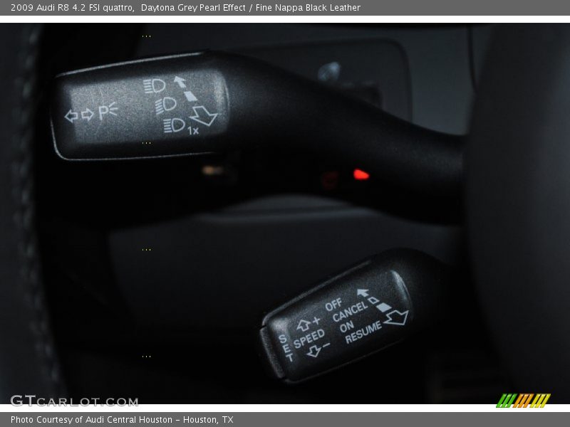 Daytona Grey Pearl Effect / Fine Nappa Black Leather 2009 Audi R8 4.2 FSI quattro