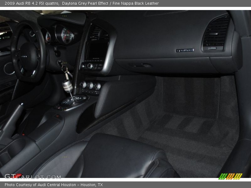 Daytona Grey Pearl Effect / Fine Nappa Black Leather 2009 Audi R8 4.2 FSI quattro