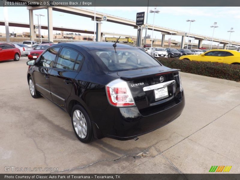 Espresso Black / Beige 2011 Nissan Sentra 2.0 S
