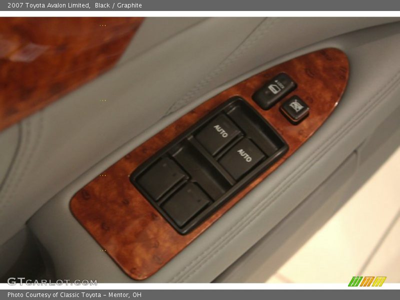 Black / Graphite 2007 Toyota Avalon Limited