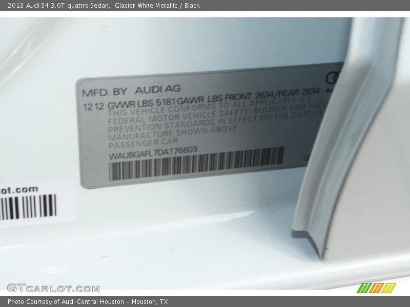 Glacier White Metallic / Black 2013 Audi S4 3.0T quattro Sedan