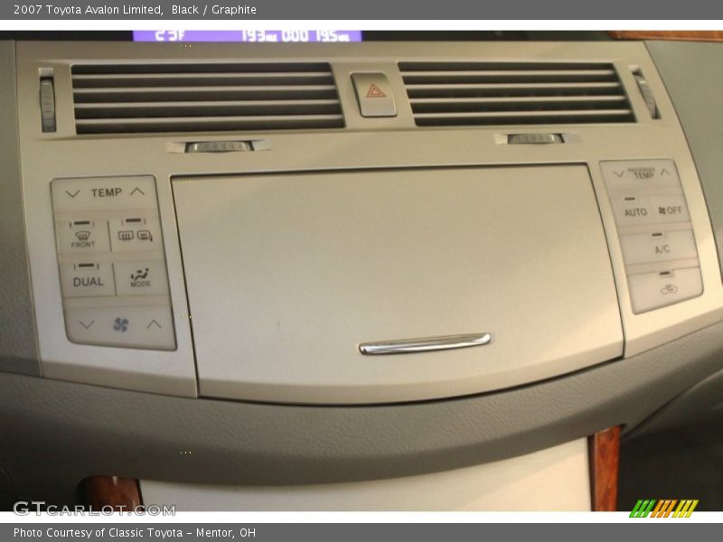 Black / Graphite 2007 Toyota Avalon Limited