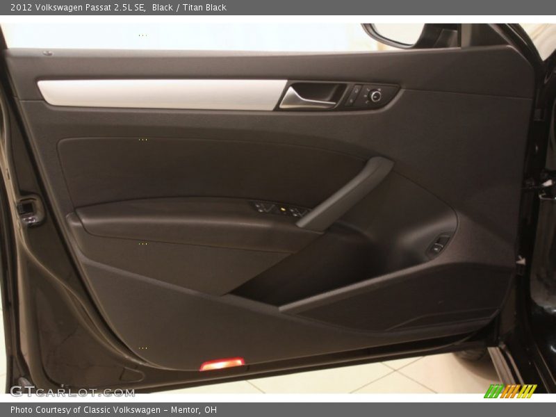 Door Panel of 2012 Passat 2.5L SE