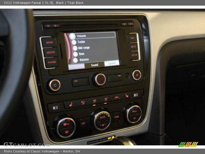 Controls of 2012 Passat 2.5L SE