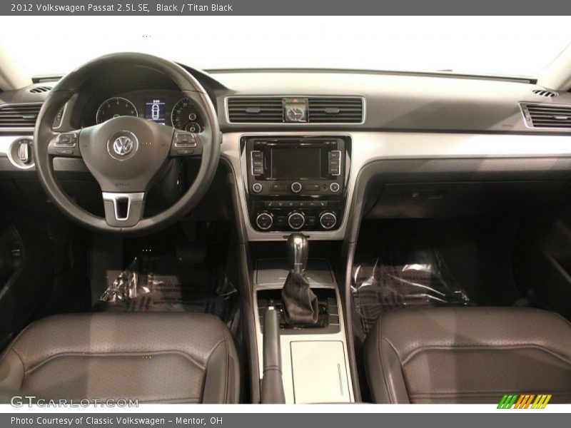 Black / Titan Black 2012 Volkswagen Passat 2.5L SE