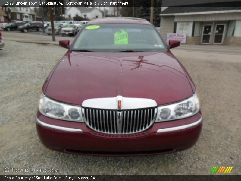 Cordovan Metallic / Light Parchment 1999 Lincoln Town Car Signature