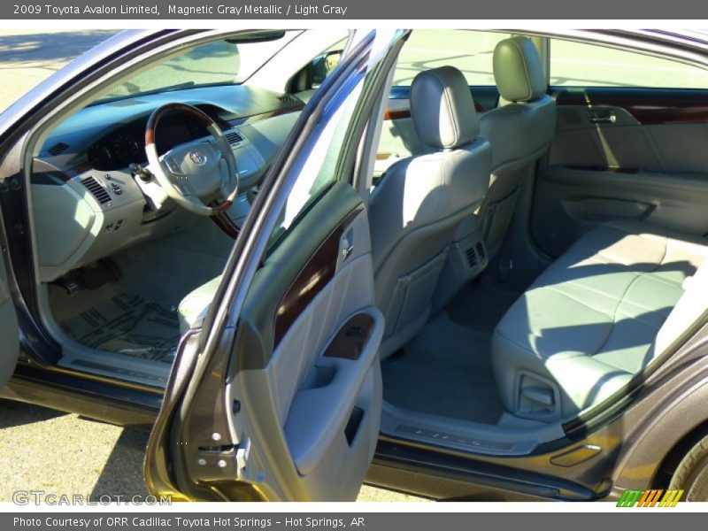 Magnetic Gray Metallic / Light Gray 2009 Toyota Avalon Limited