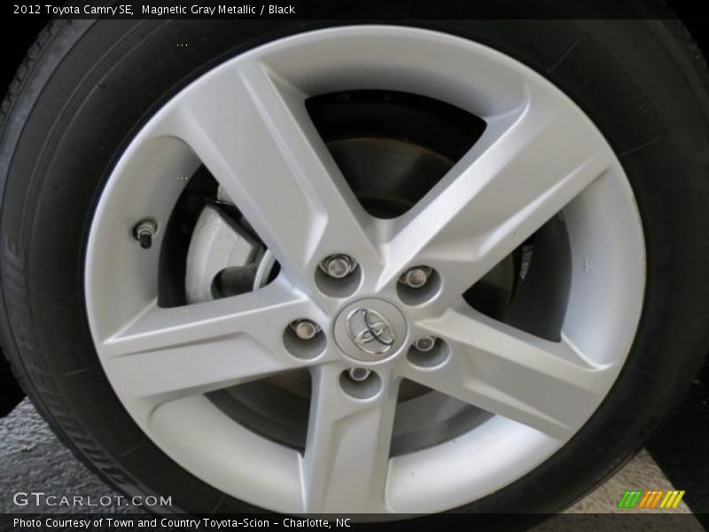 Magnetic Gray Metallic / Black 2012 Toyota Camry SE