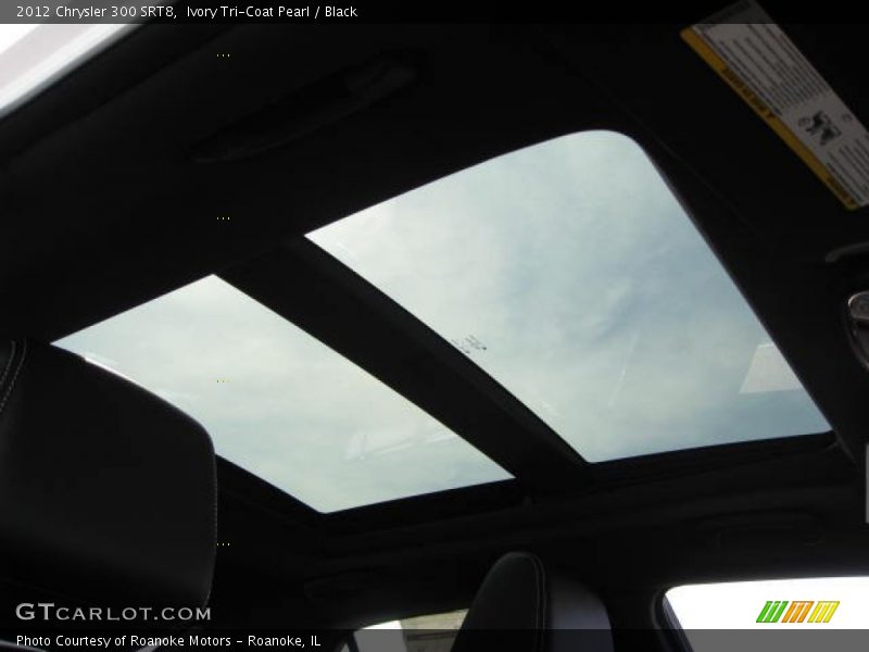 Sunroof of 2012 300 SRT8