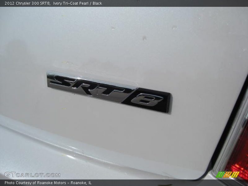 Ivory Tri-Coat Pearl / Black 2012 Chrysler 300 SRT8