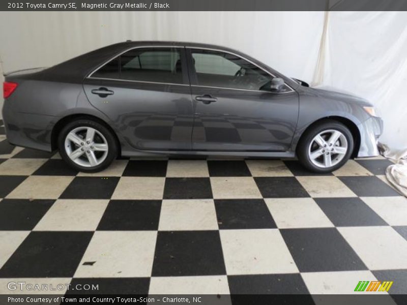 Magnetic Gray Metallic / Black 2012 Toyota Camry SE