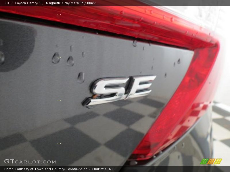 Magnetic Gray Metallic / Black 2012 Toyota Camry SE