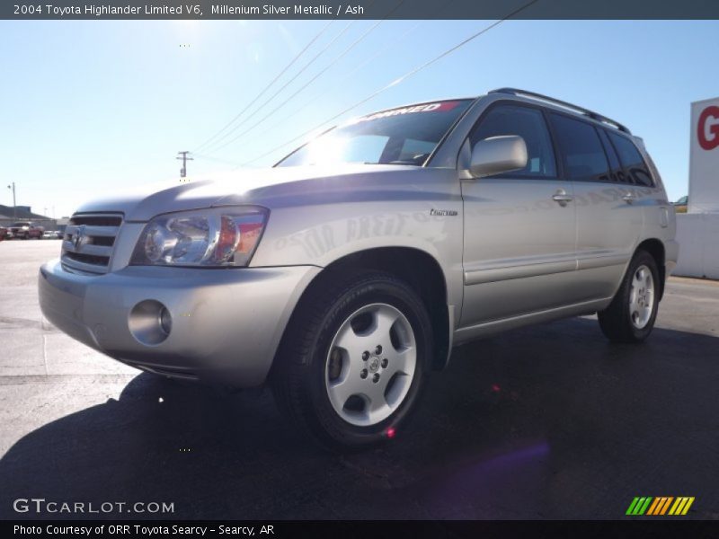 Millenium Silver Metallic / Ash 2004 Toyota Highlander Limited V6