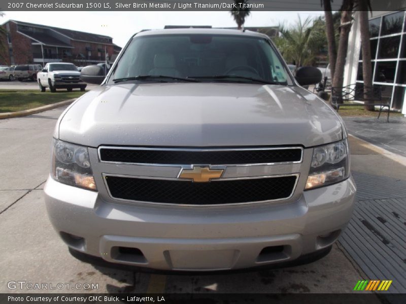 Silver Birch Metallic / Light Titanium/Dark Titanium 2007 Chevrolet Suburban 1500 LS