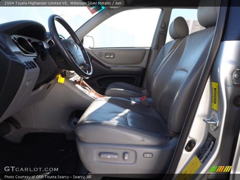 Millenium Silver Metallic / Ash 2004 Toyota Highlander Limited V6