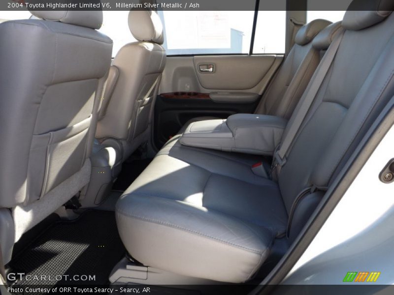 Millenium Silver Metallic / Ash 2004 Toyota Highlander Limited V6