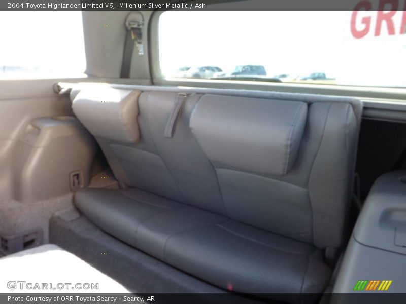 Millenium Silver Metallic / Ash 2004 Toyota Highlander Limited V6