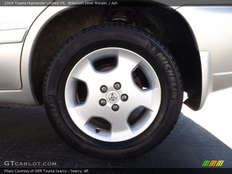 Millenium Silver Metallic / Ash 2004 Toyota Highlander Limited V6