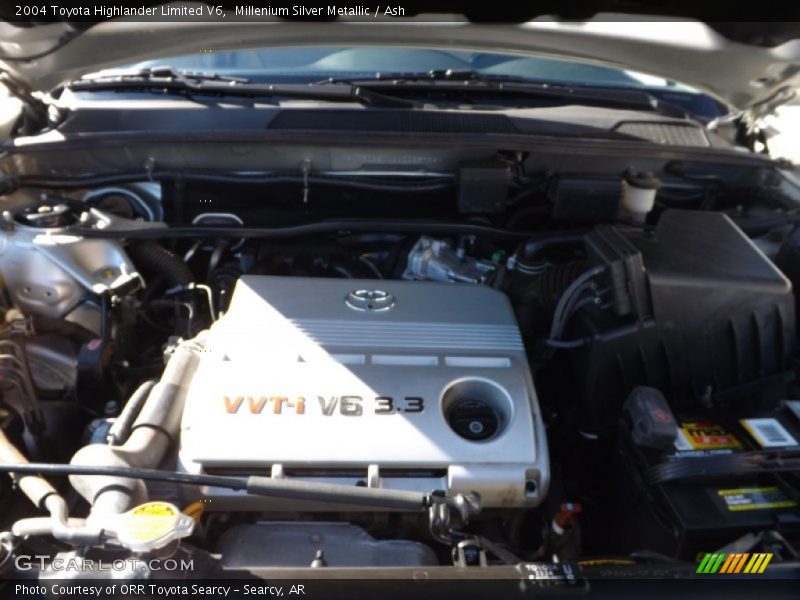 Millenium Silver Metallic / Ash 2004 Toyota Highlander Limited V6