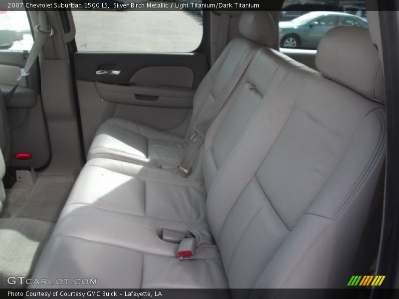 Silver Birch Metallic / Light Titanium/Dark Titanium 2007 Chevrolet Suburban 1500 LS