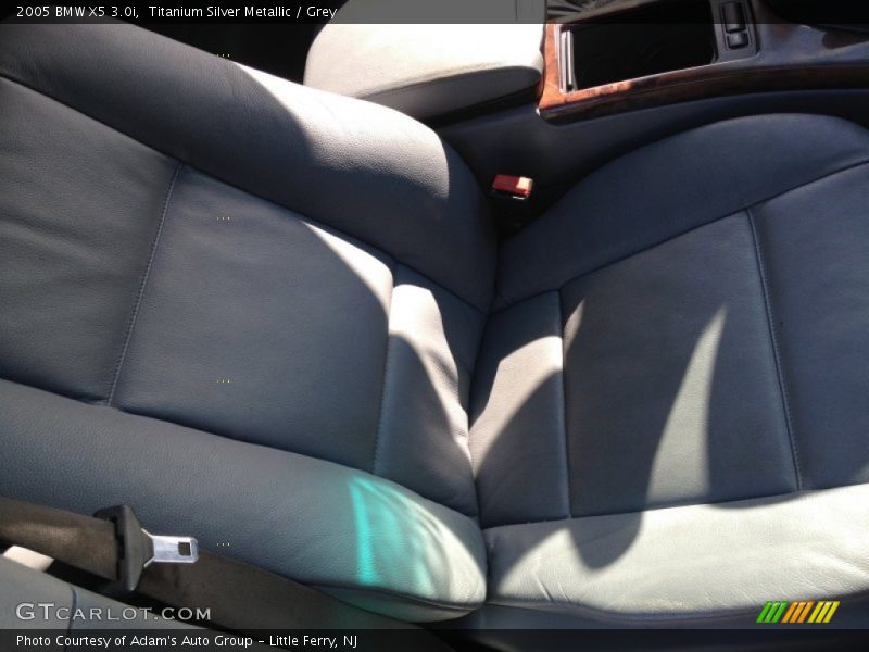 Titanium Silver Metallic / Grey 2005 BMW X5 3.0i