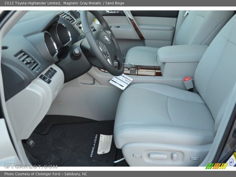 Magnetic Gray Metallic / Sand Beige 2013 Toyota Highlander Limited