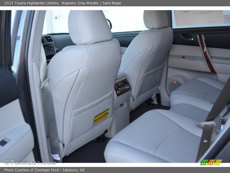 Magnetic Gray Metallic / Sand Beige 2013 Toyota Highlander Limited