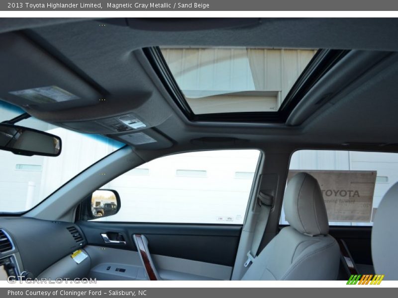 Magnetic Gray Metallic / Sand Beige 2013 Toyota Highlander Limited