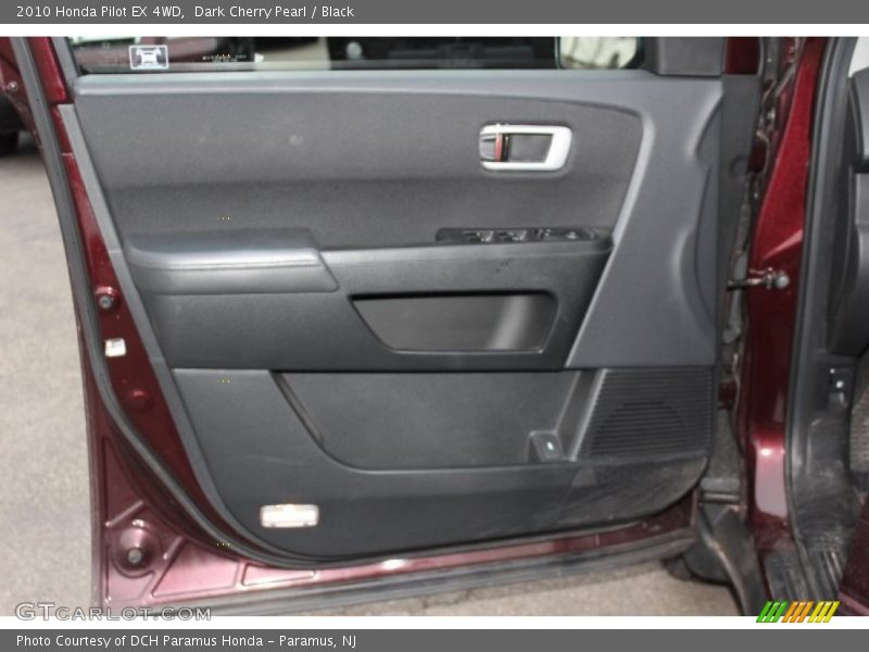 Door Panel of 2010 Pilot EX 4WD