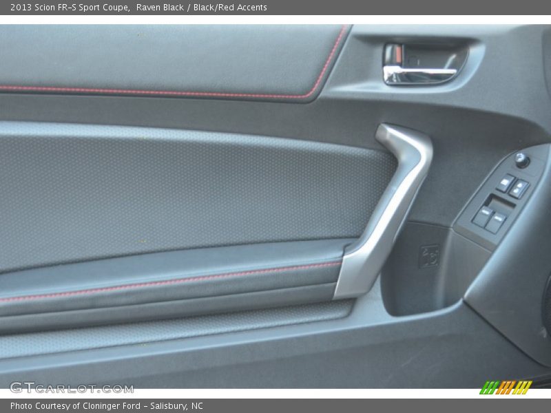 Raven Black / Black/Red Accents 2013 Scion FR-S Sport Coupe