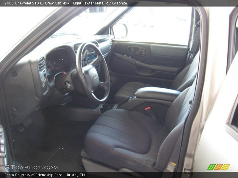 Light Pewter Metallic / Graphite 2003 Chevrolet S10 LS Crew Cab 4x4