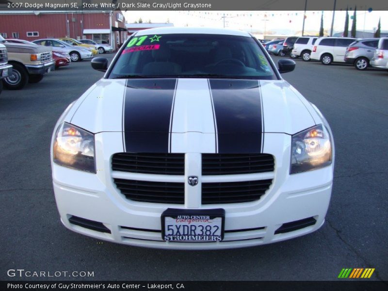 Stone White / Dark Slate Gray/Light Graystone 2007 Dodge Magnum SE