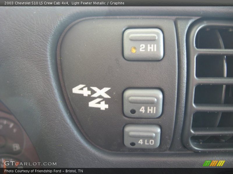 Light Pewter Metallic / Graphite 2003 Chevrolet S10 LS Crew Cab 4x4